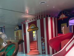 -涨巢·潮玩水疗局