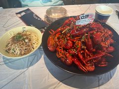 -巴厘龙虾·榜首油焖大虾(音乐学院·沿江酒馆店)