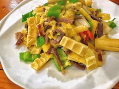 火腿炒鲜笋-环秀楼(黄山呈坎店)
