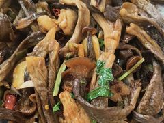 -鲁南仔·滕州炒鸡(经三路店)