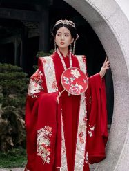 -AMOR艾沫婚纱奢品荟(设计师勒泰店)