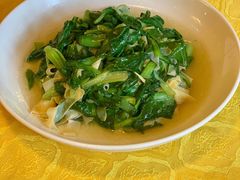 鸡毛菜炒百叶-鹿港小镇经典老上海菜(长乐路店)