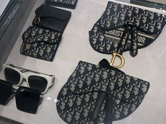 -DIOR迪奥(德基广场女装店)