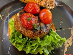 -Let'sBURGERplus·非常创意汉堡(三里屯店)