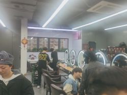 -藤野造型烫发染发