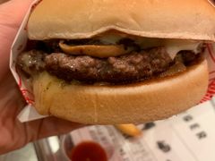 蘑菇牛肉汉堡-FATBURGER 特富客汉堡(外交公寓店)