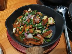 -云海肴·汽锅鸡·云南菜(天山百盛优客店)