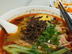 -张氏宽窄巷成都名小吃(茂业百货华强北店)