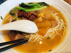 红烧牛腩面-百事佳烧鸭牛腩(上海虹桥站店)