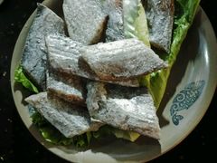 -茅草房·河畔园林火锅