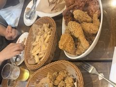 -BHC炸鸡(明洞总店)