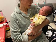 -秋歌护理·月嫂·育儿嫂(浦东医院店)