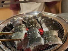 -围炉肉舍•炭烤活鳗•丹东海鲜烤肉(步行街店)