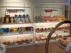 面包甜点陈列柜-BreadTalk面包新语·烘焙蛋糕(富力海珠城店)