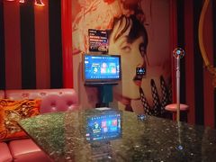 -UK派对KTV(日月广场店)