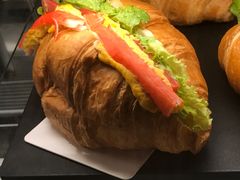 -星巴克(上海虹桥南丰城办公楼店)