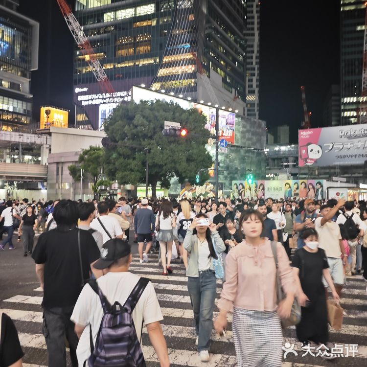  在东京难得能听到 肆意喧闹大声的地方!