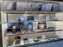 -世纪大明眼镜·林德伯格·蔡司官方授权店(武昌旗舰店)