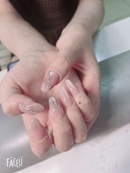 -尤米一站式美甲美睫