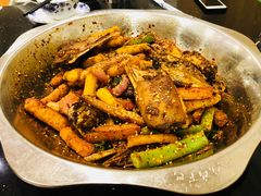 -嘎嘎鸭下巴·爆辣干锅(明教寺店)