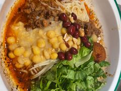 -百春原湖南牛肉粉(百联世纪店)
