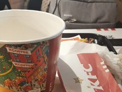 -肯德基(南京站A2检票口楼上)