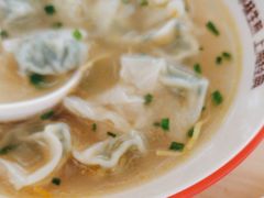-小杨生煎(金山百联购物中心3楼店)