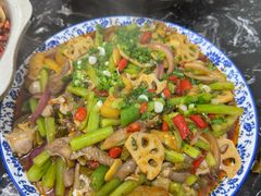 -廖哥泡椒兔(峨眉店)