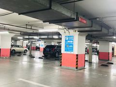 -中山公园-龙之梦停车场