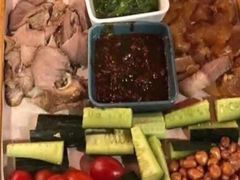 -酱肉小酒馆(梅陇店)