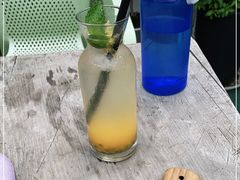 -唐咖精品咖啡(大理古城手冲店)