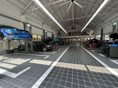 -爱车行 奥迪 奔驰 宝马 保时捷 路虎 专业 维修保养 原厂 奥迪改装升级 中心(静安店)