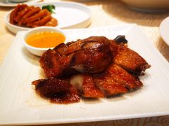 香酥樟茶鸭-上海虹桥宾馆味翠餐厅