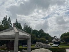 -上海市龙华烈士陵园
