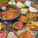 在昆明！好吃！便宜的酸汤火锅！！！座无虚席