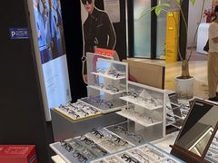 -沫芮眼镜·蔡司·依视路·尼康明月(环创店)