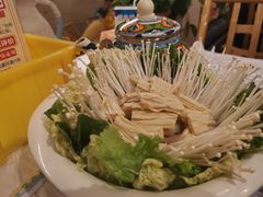 -霄汉牛三鲜湖北砂锅菜(万松园2店)
