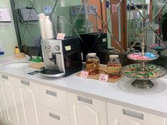 -茂菊口腔连锁(浦东南路店)