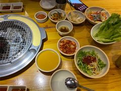 餐前小菜-喜来稀肉(北外滩白玉兰广场店)