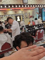 -东方先生国潮男士理发馆