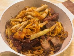 -内蒙焖面大盆骨餐馆(山大路店)