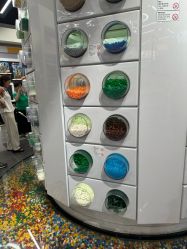 -乐高品牌旗舰店(人民广场店)