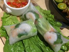 越南传统生包鲜虾春卷-来龙里 精致 东南亚餐室(万象城店)