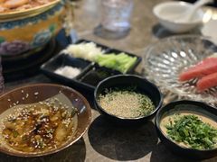 -三人行骨头王火锅(长寿店)
