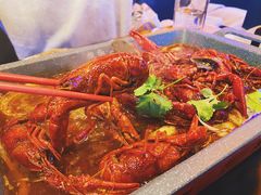 蒜香小龙虾-撒椒小酒馆馆池袋店