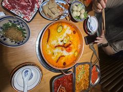 -洱火云南酸菜牛肉火锅(石景山当代商城店)