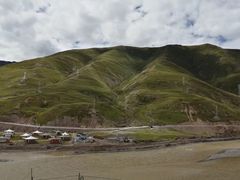 -比如骷髅墙景区