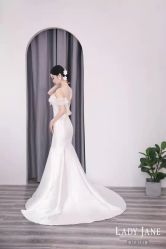 -Lady  Jane高端婚纱礼服馆