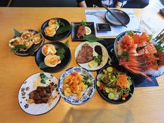 -枝魯枝魯自助料理