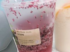 -奈雪的茶(湖滨银泰in77C区PRO店)